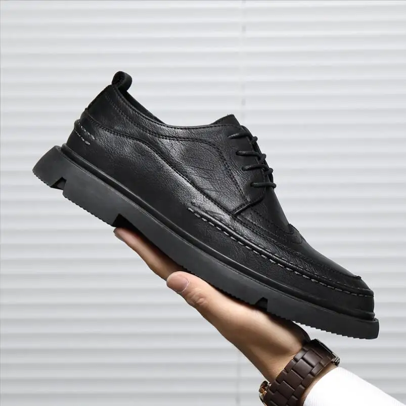 

Fashion Leather Men Casual Shoes Luxury Men Oxfords Shoes British Style Brogue Shoes Lace-up Men Leisure Shoes Plus Size 38-44