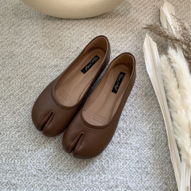 Dropshipping New Brand Design Pig Feet Split Toe Flat Sole Women's Shoes French Gentle Women's Single Shoe Date Party Banquet