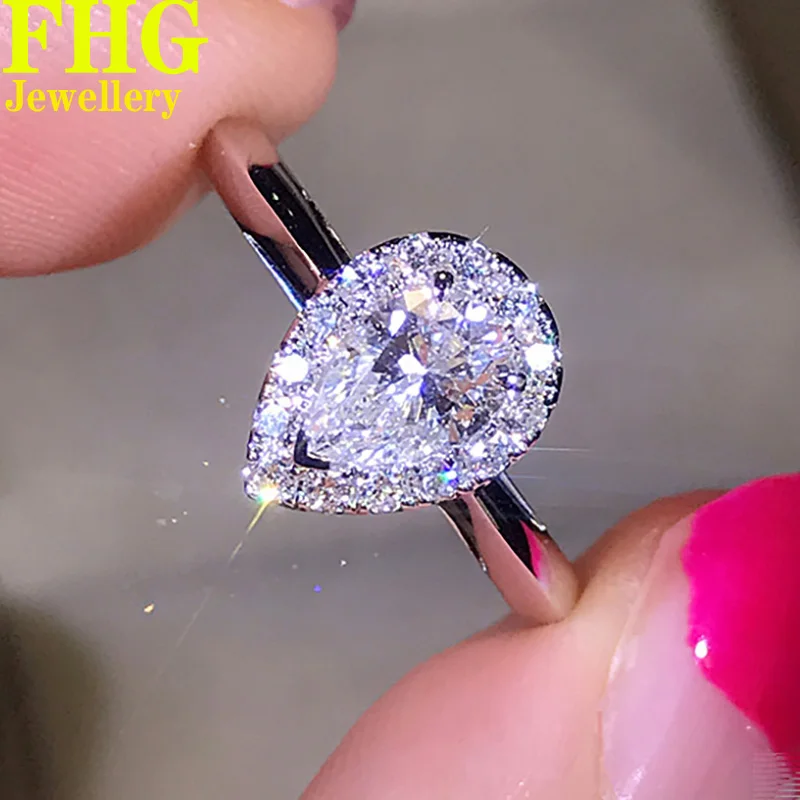 

Pear shape 1ct 100% 18K 750Au Gold Moissanite Diamond Ring Wedding ring DVVS1 color