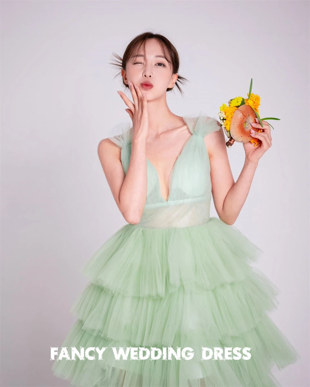 Fancy Fairy Light Green Wedding Dress Korea Photo Shoot A Line Tiered Ruffles Prom Gown Sleeveless 웨딩드레스 customized