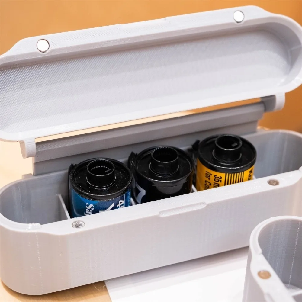 Integrated Film Storage Box Flip Cover Dustproof 35mm Film Travel Box Lightweight Anti-Crush Film Roll Storage Box