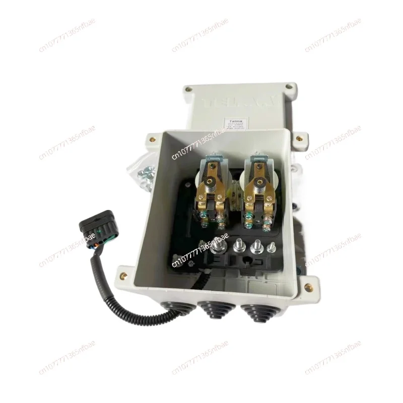 

Retarder Relay Control Box SZZ52018 Suitable for High-power Current Contacts of Electromagnetic Brakes in Buses