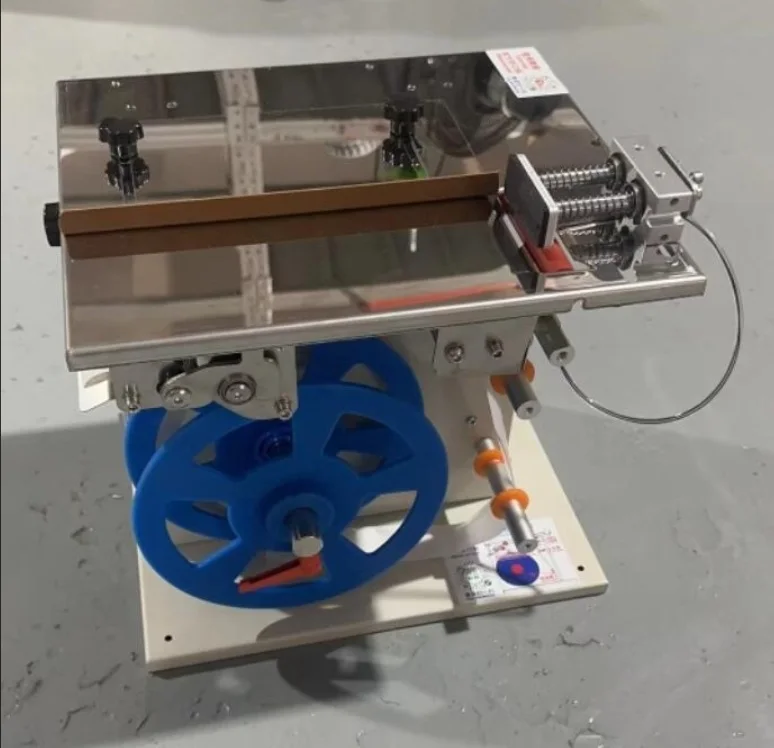 Máquina de sellado de cartón de ángulo recto Rectangular, máquina de etiquetado de pegatinas de palo de embalaje de 90 esquinas, máquina de sellado de 220V y 300W