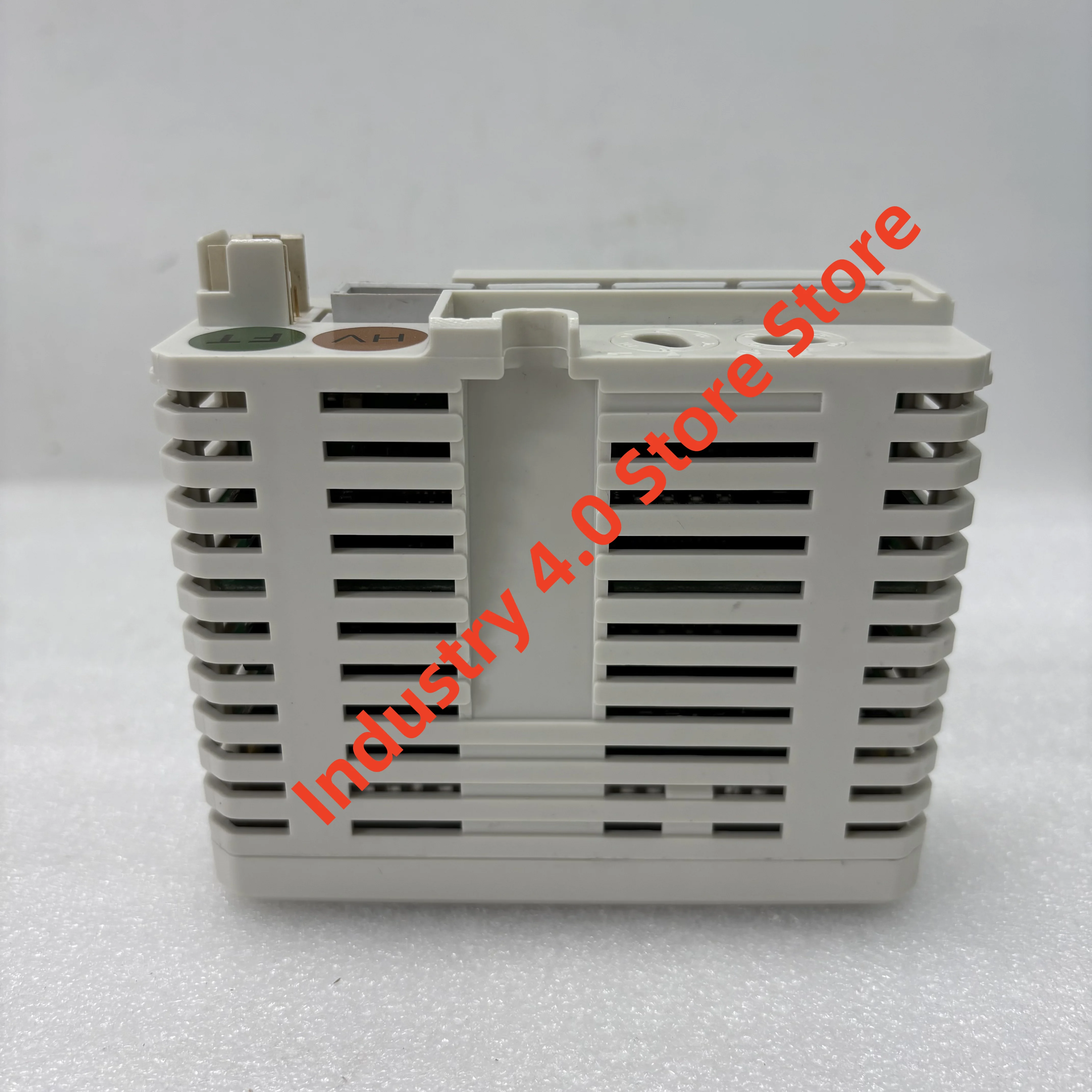 Модуль ПЛК 3BSE028602R1 DO880 новый оригинал