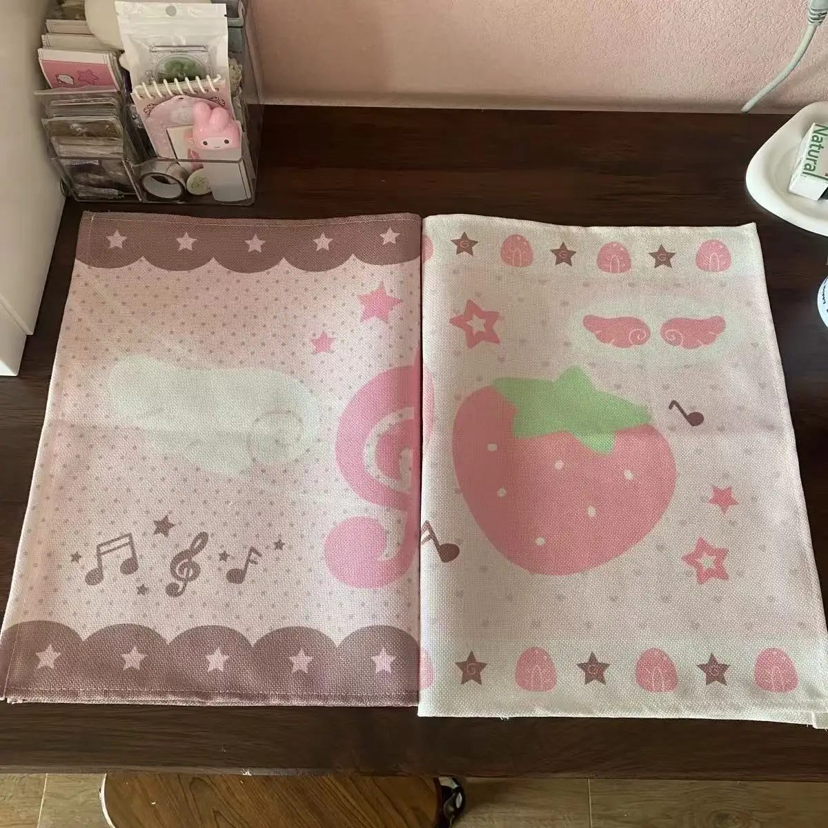 Vintage note - shaped strawberry - themed Japanese - style table runner, creating a lovely and charming atmosphere. Ideal for do