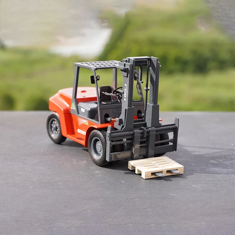 1:25 Heli G سلسلة 3T بطارية رافعة شوكية التوازن الثقيلة رافعة شوكية آلات دييكاست سبيكة نموذج جمع شاحنة عرض لعبة هدية