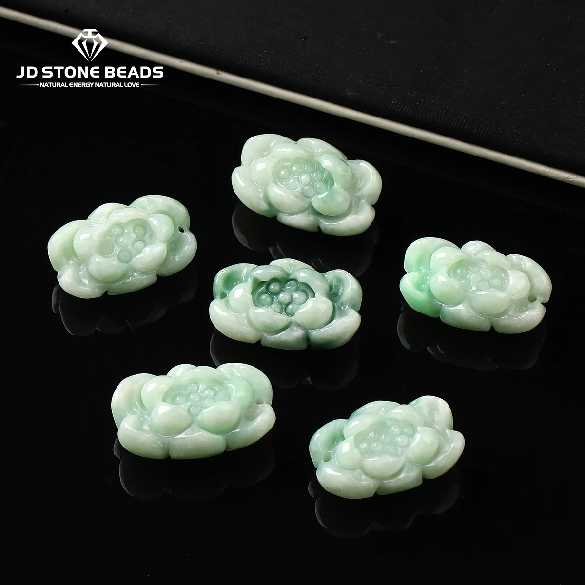 

1 Pc Natural Stone Emerald Jadeite Carved Lotus Pendant Bead With Hole for Jewelry Making DIY Charm Necklace Accessory 15-25mm