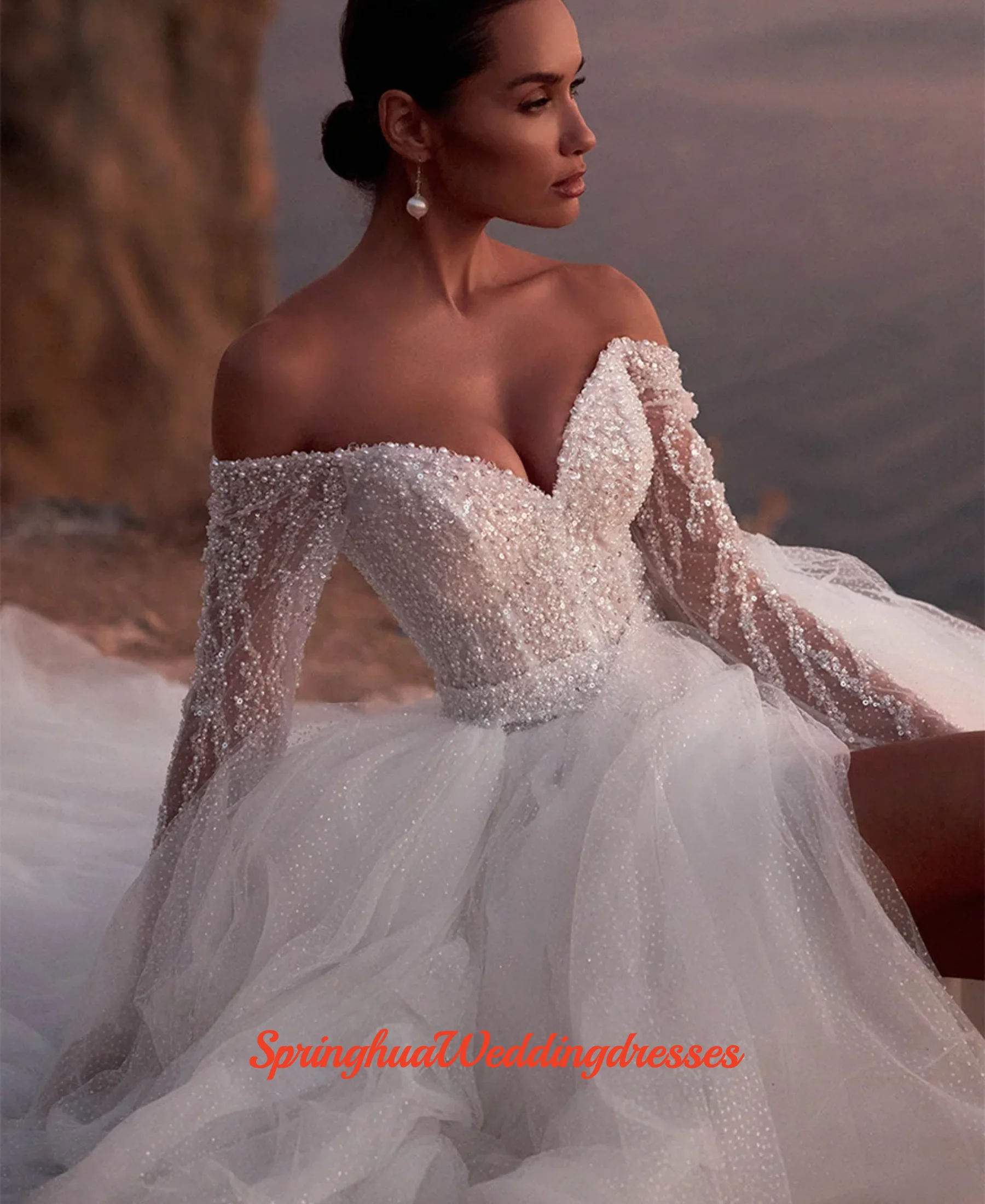 

Индивидуальное свадебное платье с блестками, глубоким V-образным вырезом, длинными рукавами, бисерной отделкой, шлейфом и разрезом, сверкающее свадебное платье Vestidos De