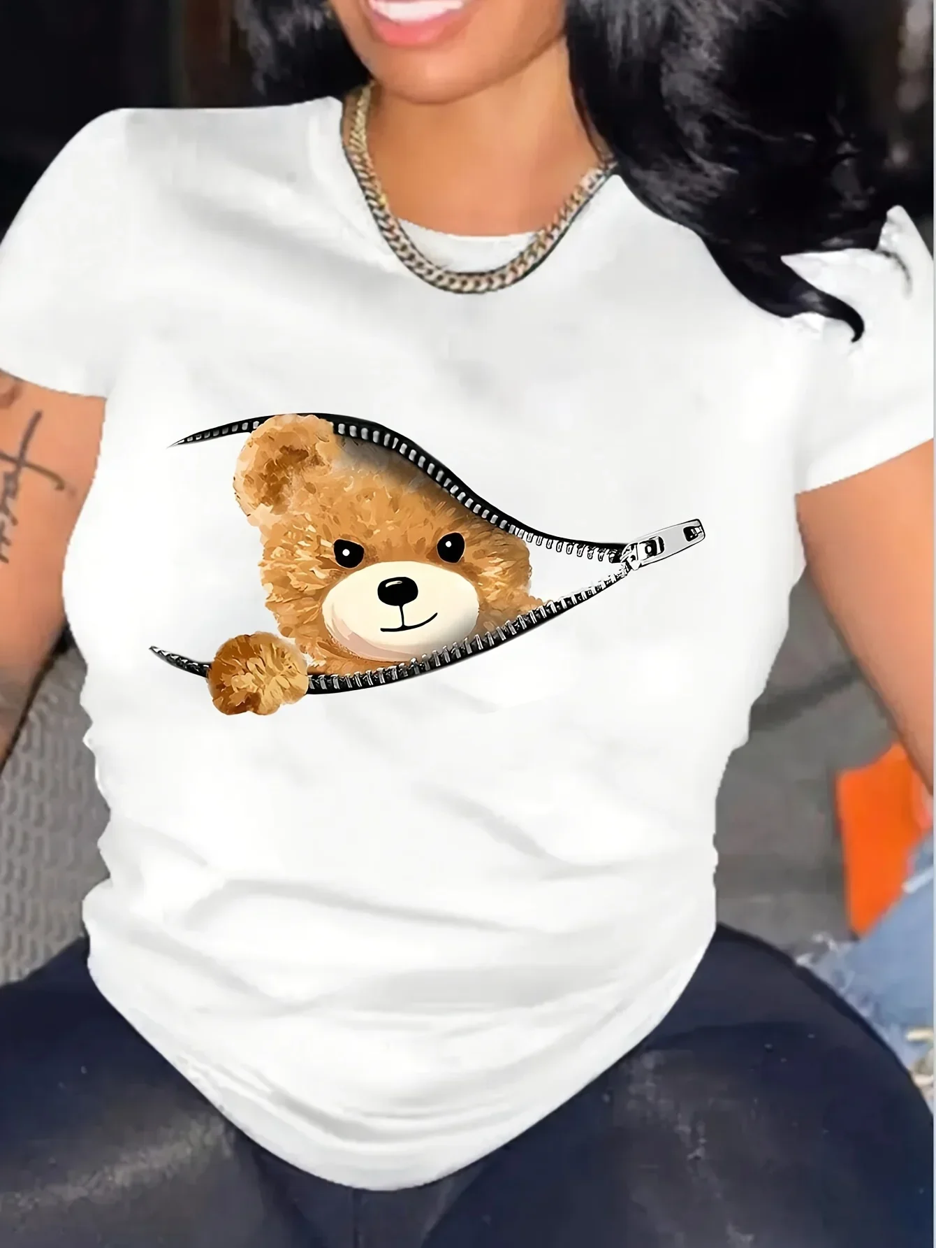 

Women's Cartoon Bear Print T-Shirt Cute and Comfortable Short Sleeve Crew Neck Top for Spring and Summer