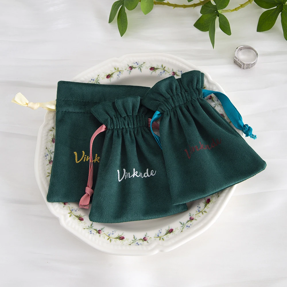 100 قطعة شعار مخصص المخملية الرباط أكياس تغليف المجوهرات المخملية الفانيلا القطن الحقائب الصغيرة هدية الزفاف الحلوى أقراط أكياس