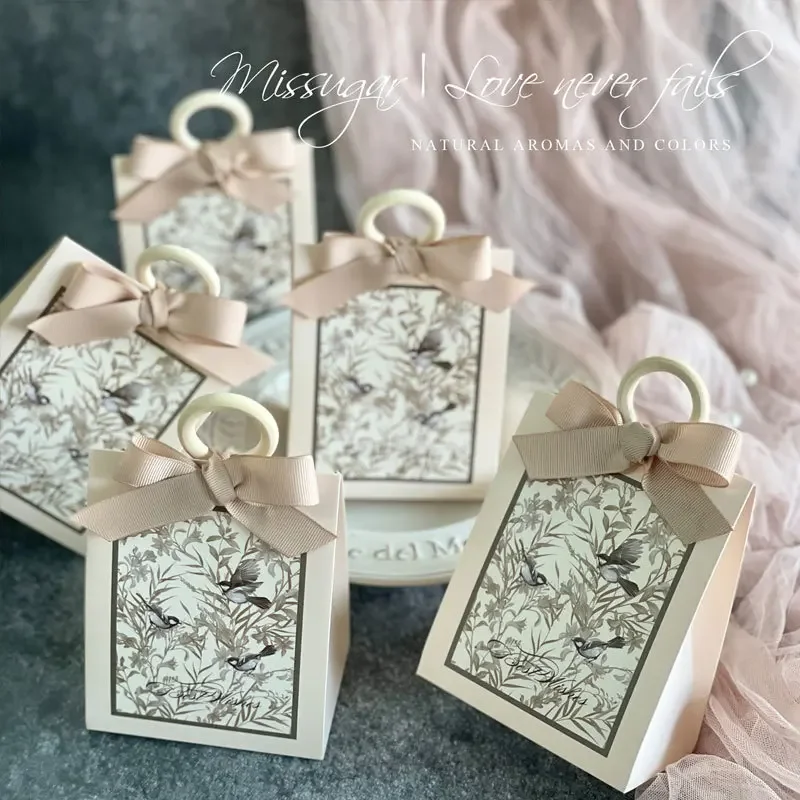 Flowers Birds and Forest Wedding Candy Box with Wooden Ring DIY Favors Birthday Party Jelwery Gift Packing Box Empty Paper Boxes