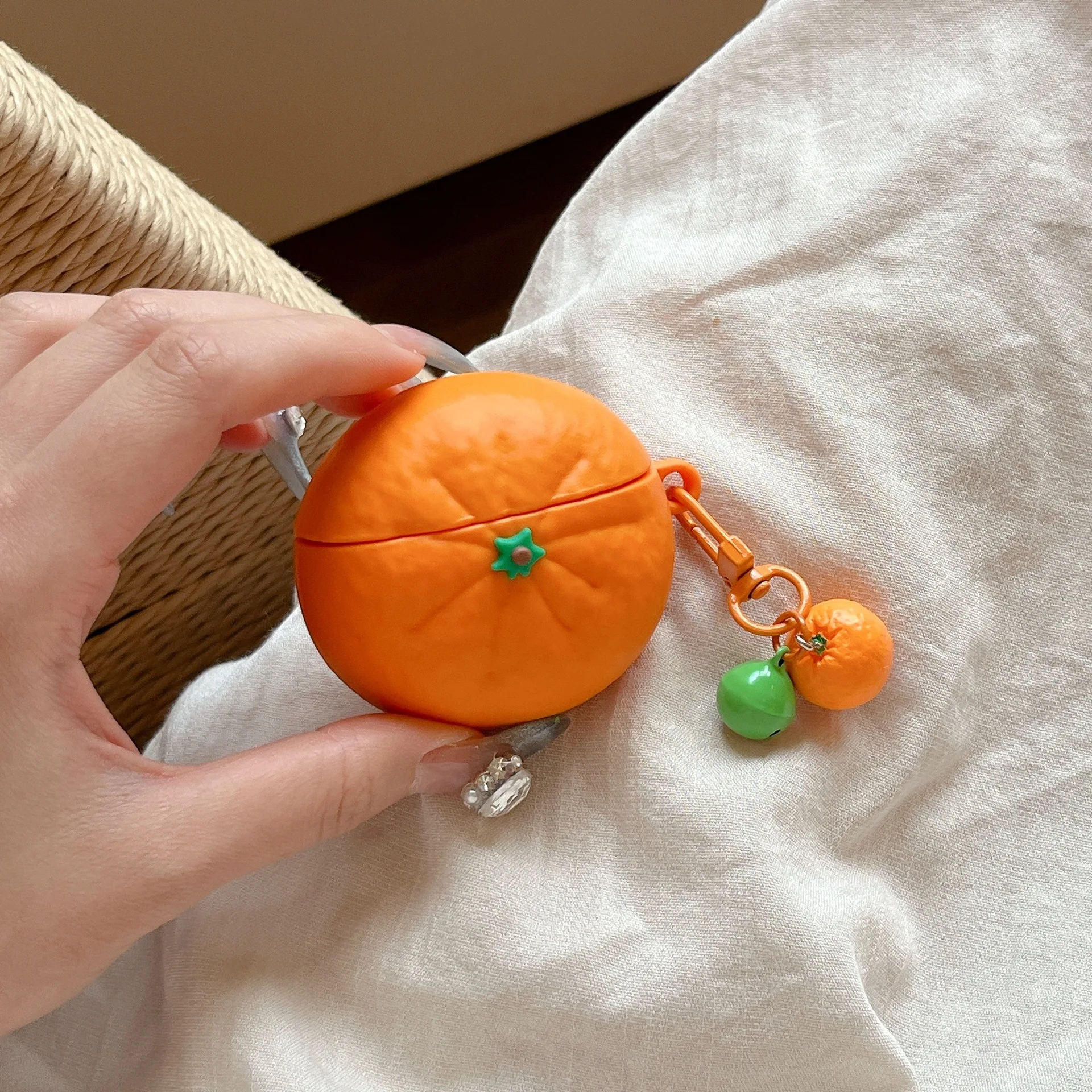 

For Airpod 4 Funny Cute Orange Headphone Cover for Apple Airpods 1/2/3 Pro 2 3 Case with Chain Silicone Headset Charging Cases