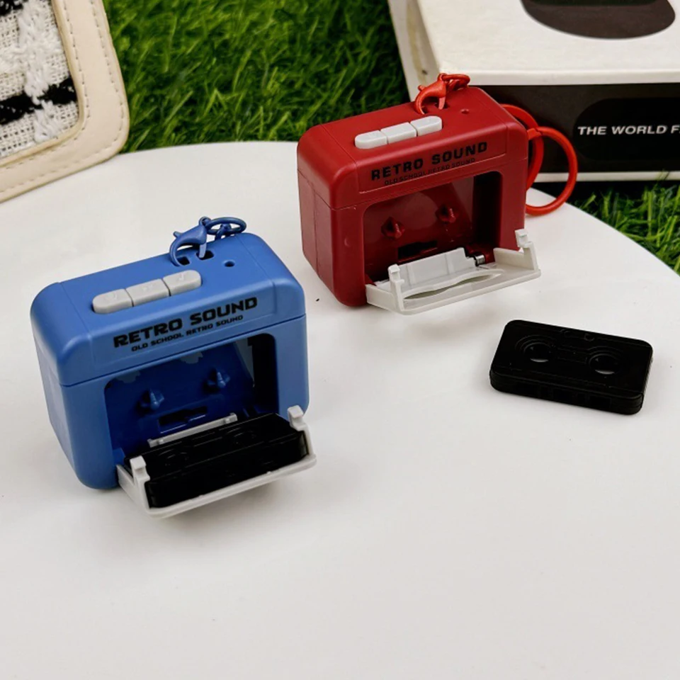 ZAKOL Personalized Retro Tape Recorder Keychain Mini Recording Music Box Pendant Keyring Backpack Ornament Birthday Couple Gift image 4