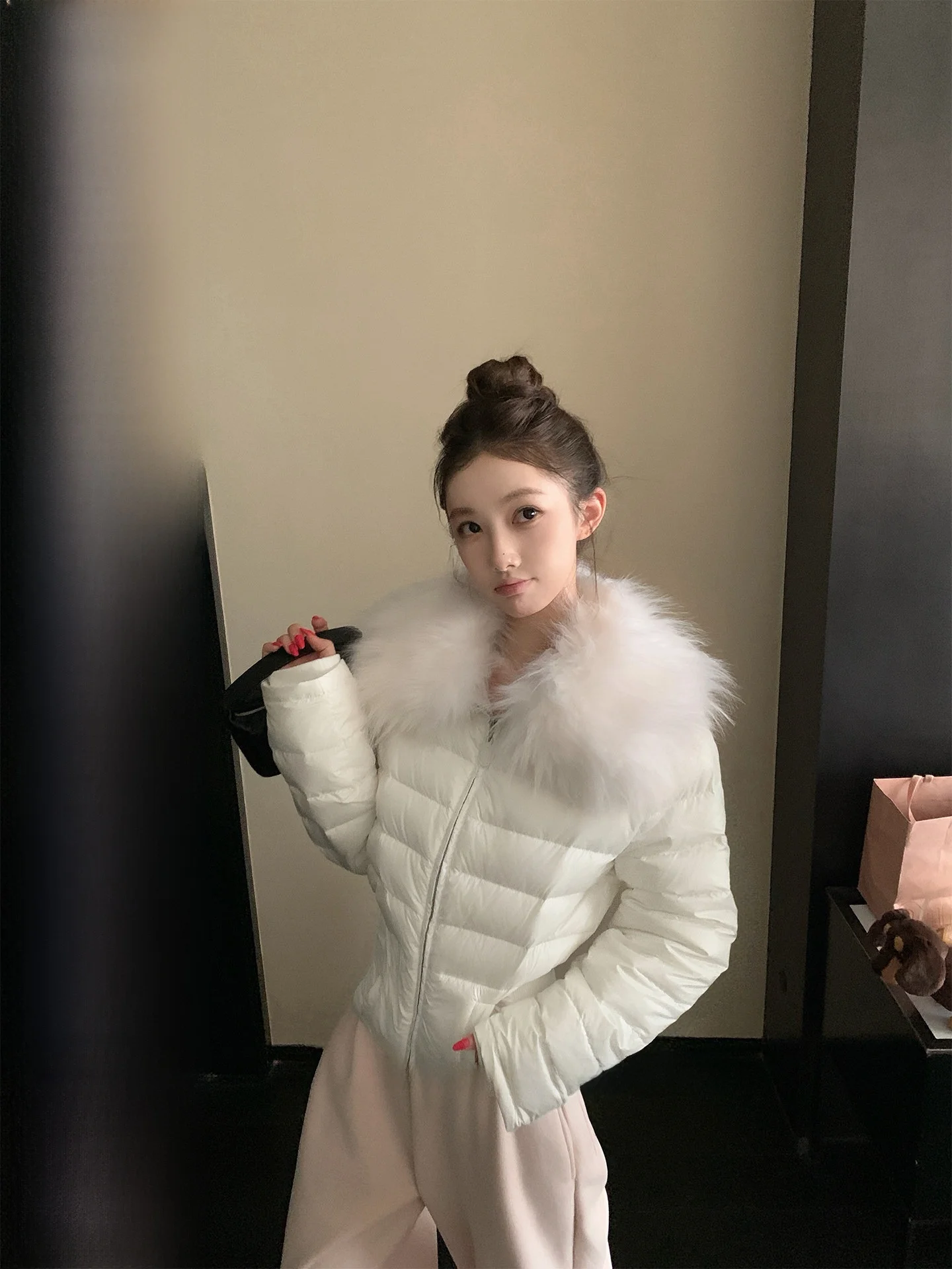 

Detachable Fur Collar Slim Fit Waistcoat Women's down Jaet Casual Sle 90% White Du down Warmth for Winter Season