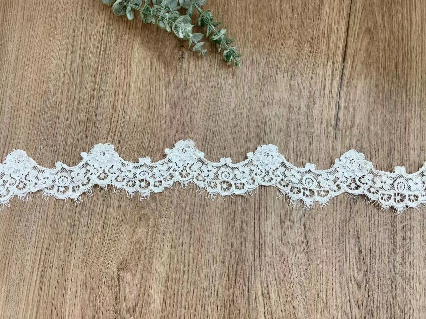 3 Yards Fringe Cord Chantilly Lace Trim Eyelash Trimming for Scalloped Couture Sewing,Bridal Veil Accessories,Home Decor