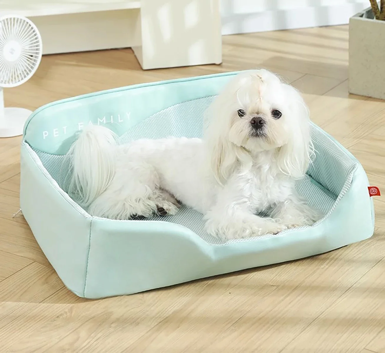 Cooling Pet Beds for Dogs and Cats, Ice Silk, Summer Beds for Small Medium and Large Dogs, Machine Washable, Non-Slip Bottom