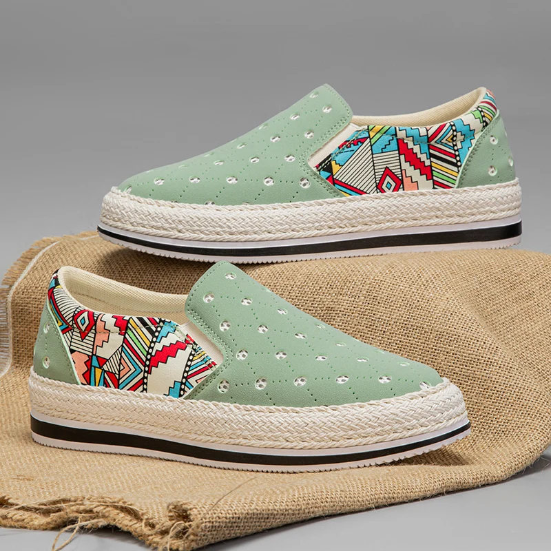 Men Perforated Slip On Shoes Contrast Ethnic Print Splicing No Laces All Match For Walk Vacation Commute