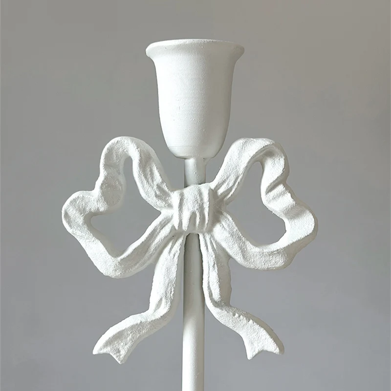 Retro Pink Bowknot Candlestick Cast Iron Single Head Wax Holder White Classical  Candle Holder Ornaments Diningtable Decor
