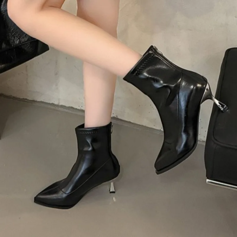 

2026 New Women's Ankle Boots Sexy Pointed Toe Woman Short Boots Fashion Causal Ladies Thin High Heel Boots Solid Color Stiletto
