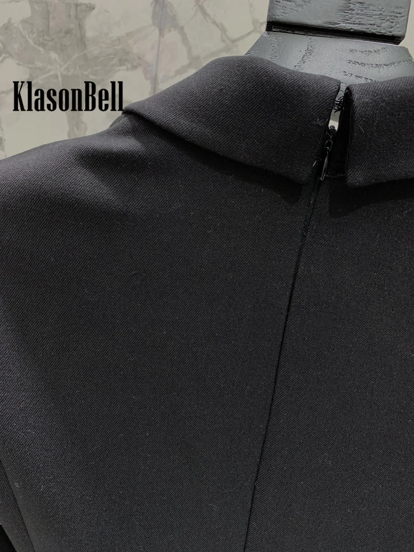 8.4 KlasonBell Women Temperament Acetate Spliced Notched Collar Design Blazer Dress Office Sexy Deep V-Nec Collect Waist Dress