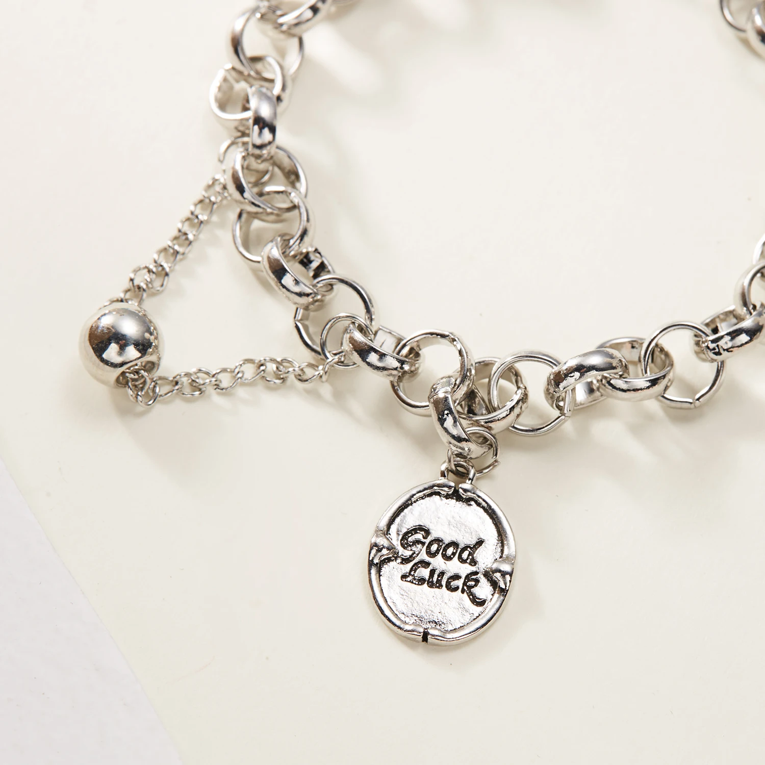 Vintage Dicke Ketten-Armbänder für Frauen Mode Perlen-Herz-Charm Strang-Armband Punk Ästhetischer Schmuck Party-Geschenk – Detail 13