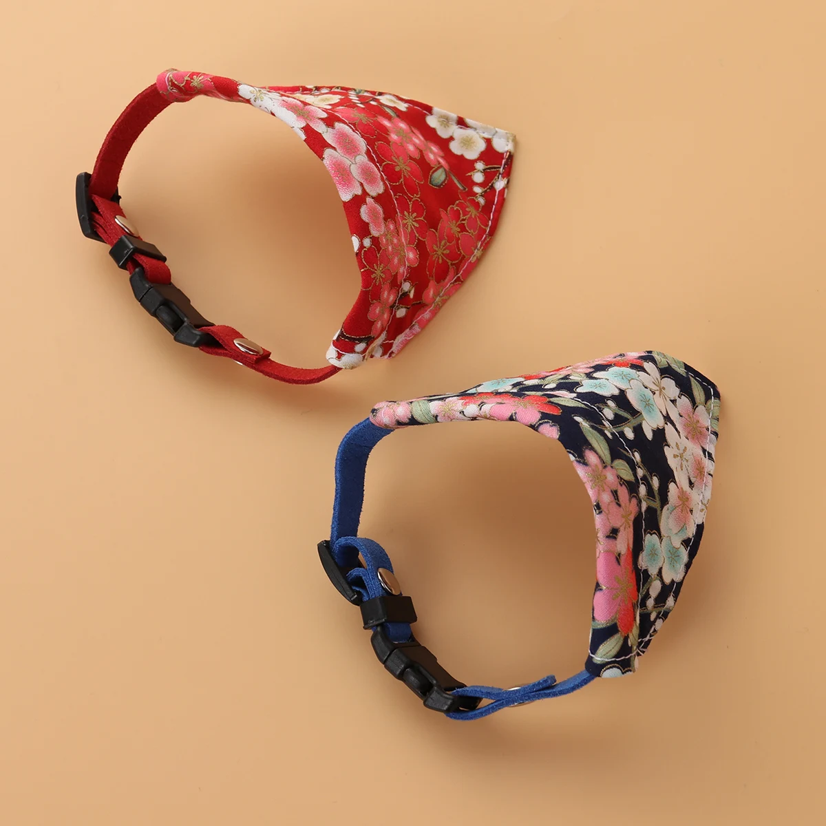 

2pcs Dog Bandana Collar Pet Bib Triangular Scarf Cute Comfortable Premium Fabric Dress Up Accessory for Dogs Gift Pet