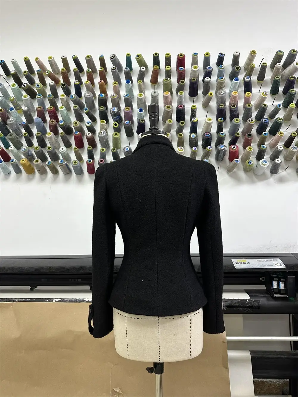 Set da 2 pezzi da donna elegante vintage francese invernale giacca dal design sottile nero + gonna casual a vita alta abiti popolari coreani femminili