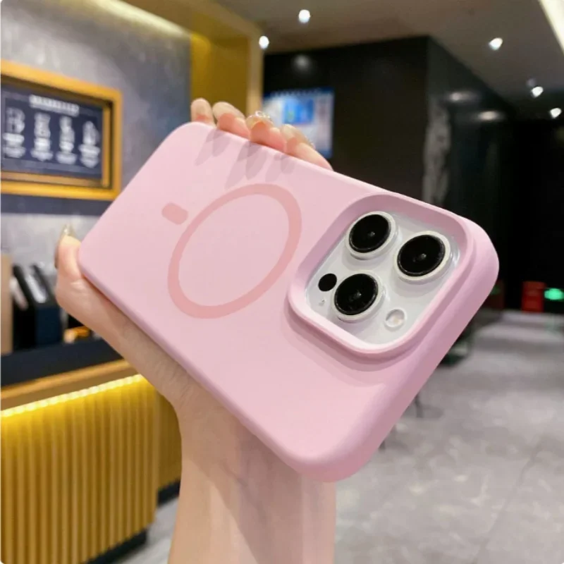 Custodia per telefono in silicone liquido per IPhone 16 15 14 13 12 11 Pro Max Plus Caricatore wireless magnetico per cover posteriore antiurto Magsafe