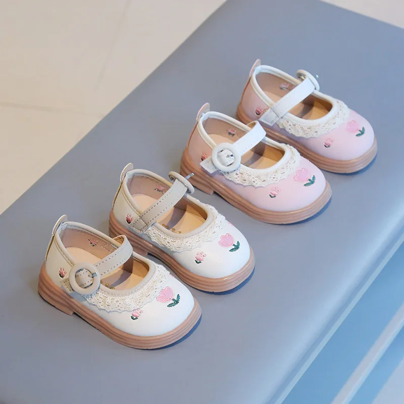 

Spring Walkers New Fashion Simple Baby Girl Shoes Sweet Exquisite Flowers Baby Shoes Sandal Lace Princess Leather Shoe 2025 1-3Y