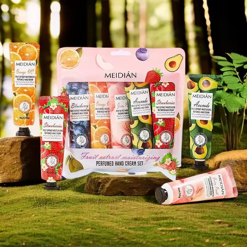 كريم لليدين معطر بالفواكه مكون من خمس قطع للترطيب والحفاظ على العطر يدوم طويلاً. هدية كريم قناع العناية باليدين للنساء