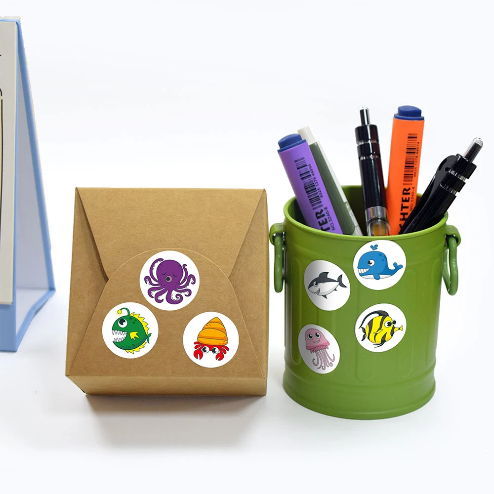 500 pz/rotolo Carino Squalo Pesce Animale Marino Adesivi di Tenuta Adesivo Del Fumetto Giocattoli Regalo Diario Bagagli Laptop Kawaii Graffiti Decal