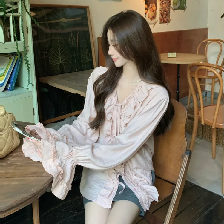 

Elegant V-neck Bell Sleeve Shirt Women's Spring Summer Fashion Tie Waist French Style Loose Fit Long Sleeve Top