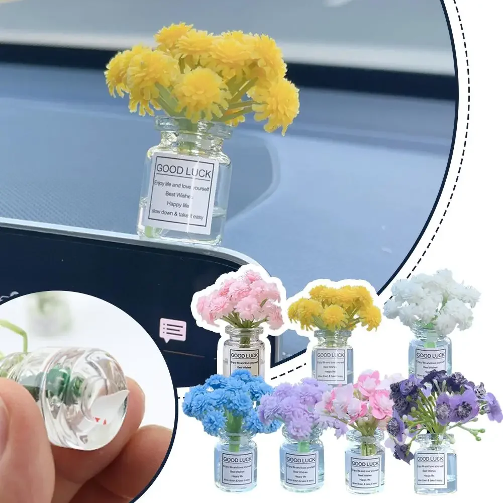 1pc Mini Glas Vase mit Blüten Auto Dekor für frauen Fahrzeuge Zarte Elegante Miniatur Simulation Vase Auto Innen decor