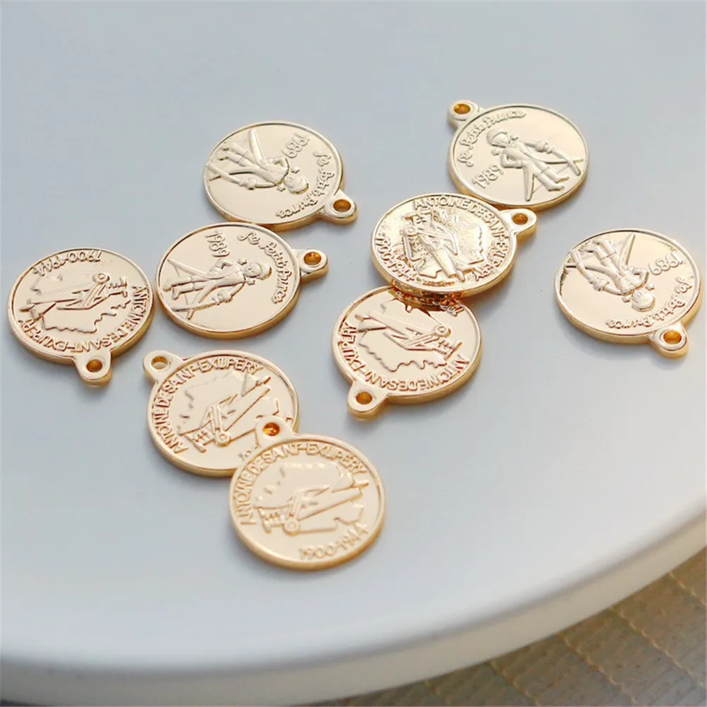 14K Copper-clad Gold Pirate Portrait Coin, Round, 15mm Pendant Brand, DIY Bracelet, Necklace, Earring Tag