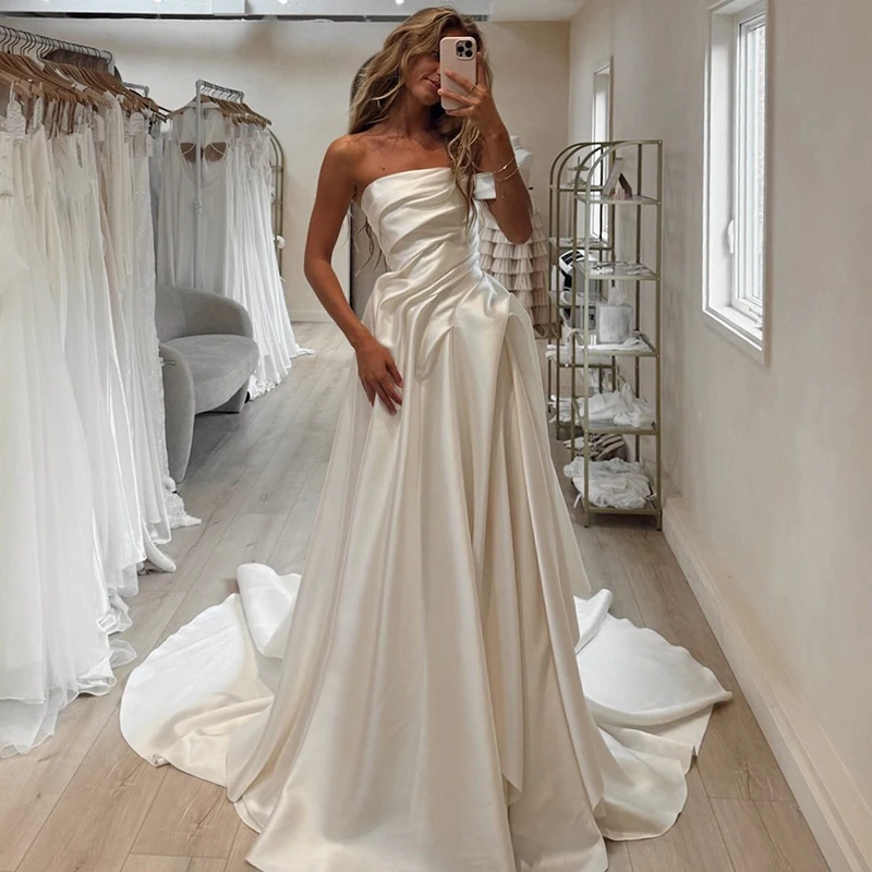 

Eightree Women A-Line Wedding Dresses Strapless Sleeveless Side Slit Bridal Dress Princess Wedding Ball Prom Gowns Customized