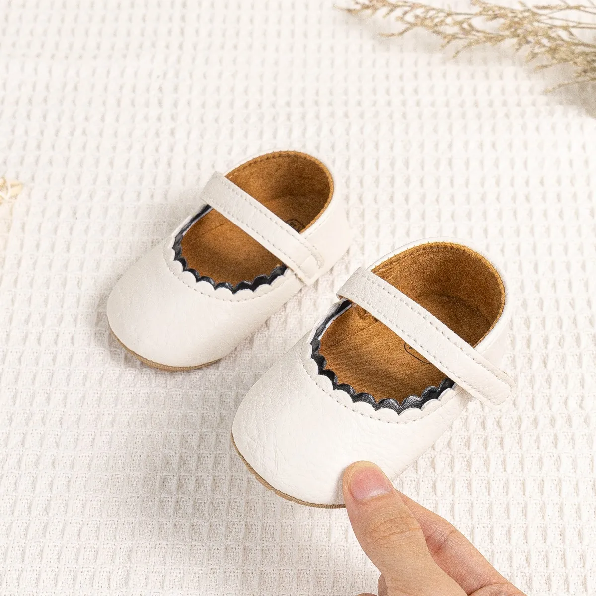 

New Hot Sale Kids Slip-on Cartoon Shoes Baby Spring/Autumn Fashionable Round Toe Cute Flat Bottom Slip-on Soft Toddler Shoes