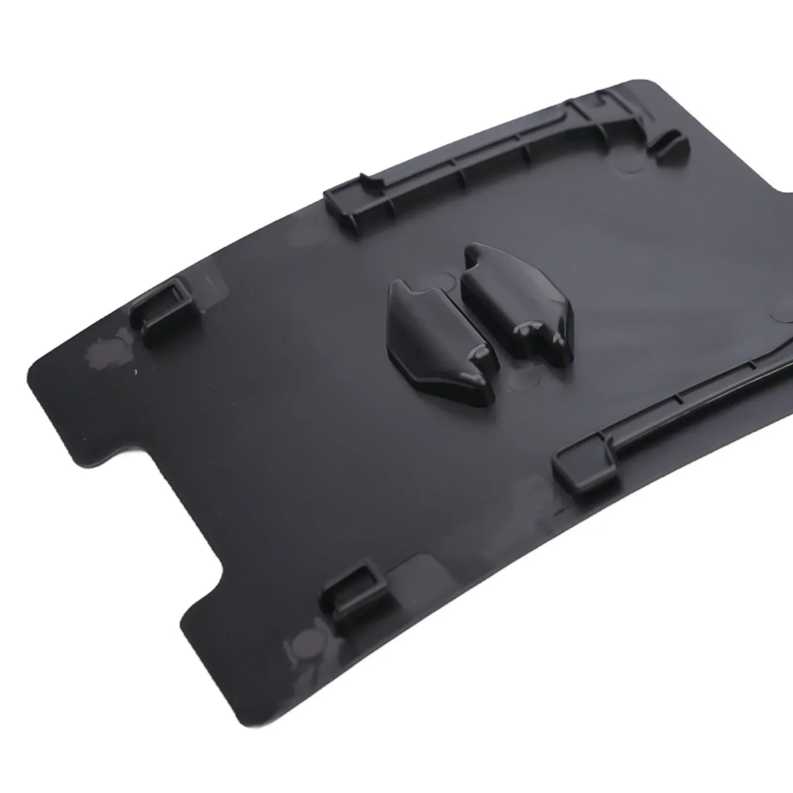 Black Mudguard Lining SERVICING FLAP FRONT WHEEL ARCH Easy To Use FRONT WHEEL ARCH SERVICING FLAP Wear-resistant