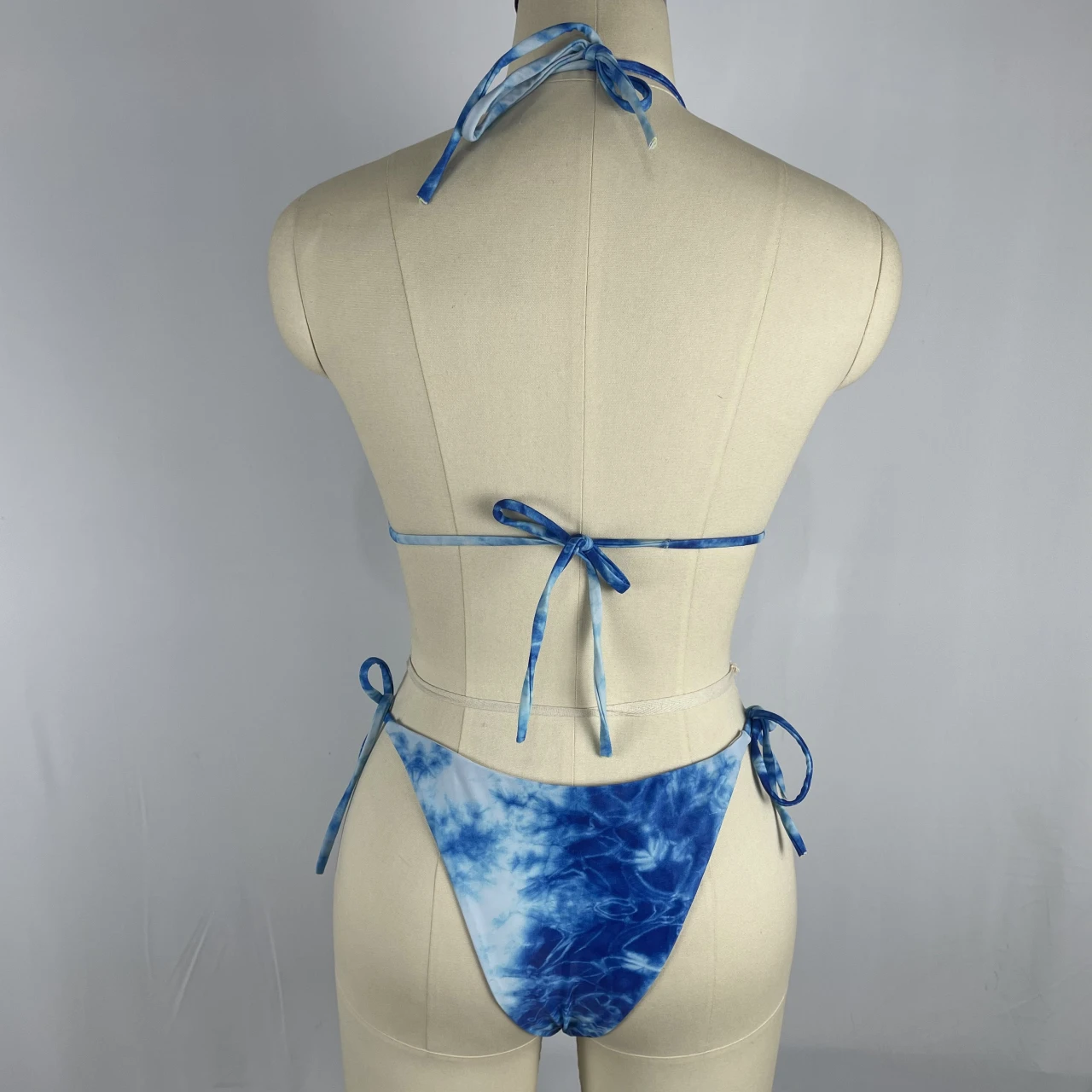 Bikini triangular para mujer, bañador de playa con patrón de ondas marinas azules, bañador sexy de belleza para fiesta en la playa de Brasil, novedad de 2023