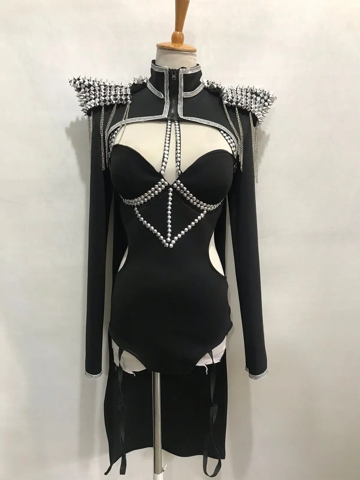 黒リベットチェーンエポレットボディスーツ 2 点セットジャズダンス衣装ナイトクラブの服歌手ダンサーステージパフォーマンス衣装