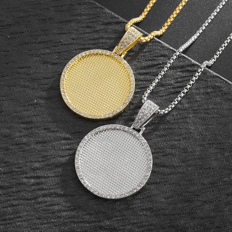 Fashionable and Exquisite Round Photo Frame Pendant Necklace for Men and Women Anniversary Casual Jewelry Birthday Gift