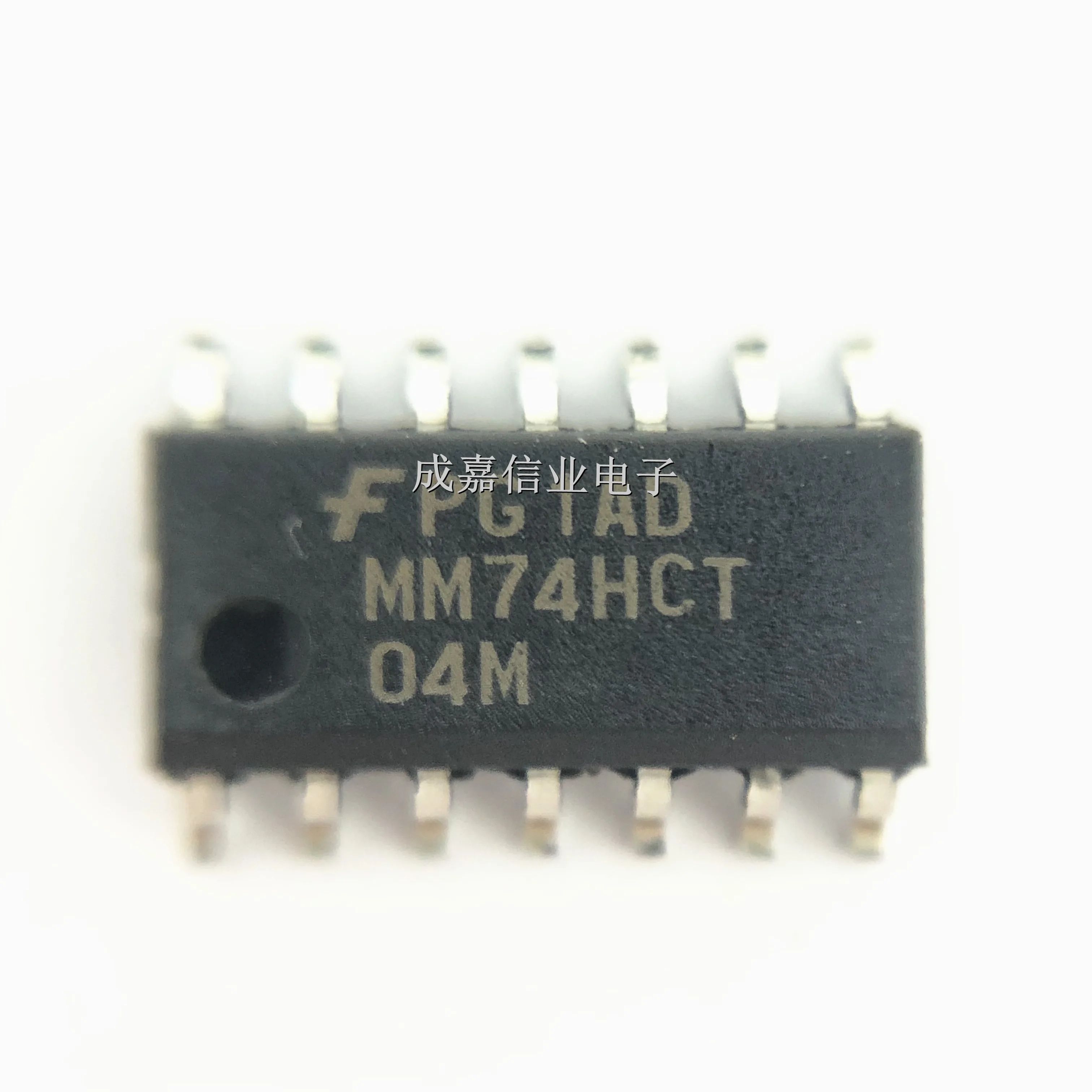 

10pcs/Lot MM74HCT04M SOP-14 Inverters CMOS 6 Circuit 4.5V-5.5V Operating Temperature:- 40 C-+ 85 C