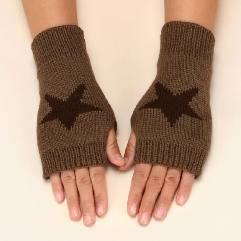 Punk Y2K Star gestrickte Woll handschuhe Mode Männer Frauen Pentagramm Halb finger warme weiche Fäustlinge fünf spitze Stern finger lose Handschuhe