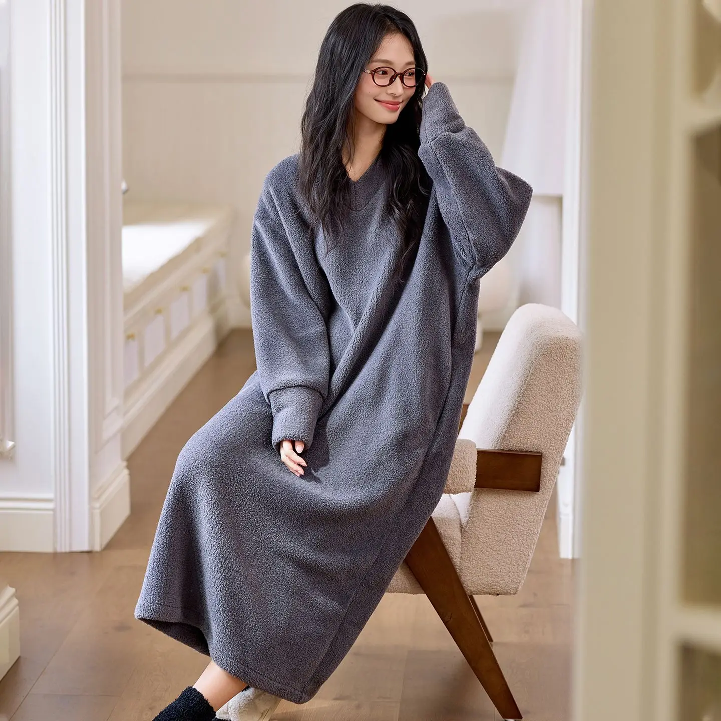 

2025 Winter Long Sleeve Thick Warm Flannel Nightgowns for Women Korean Cute Coral Fleece Sleepwear Night Dress Nightdress Nighty