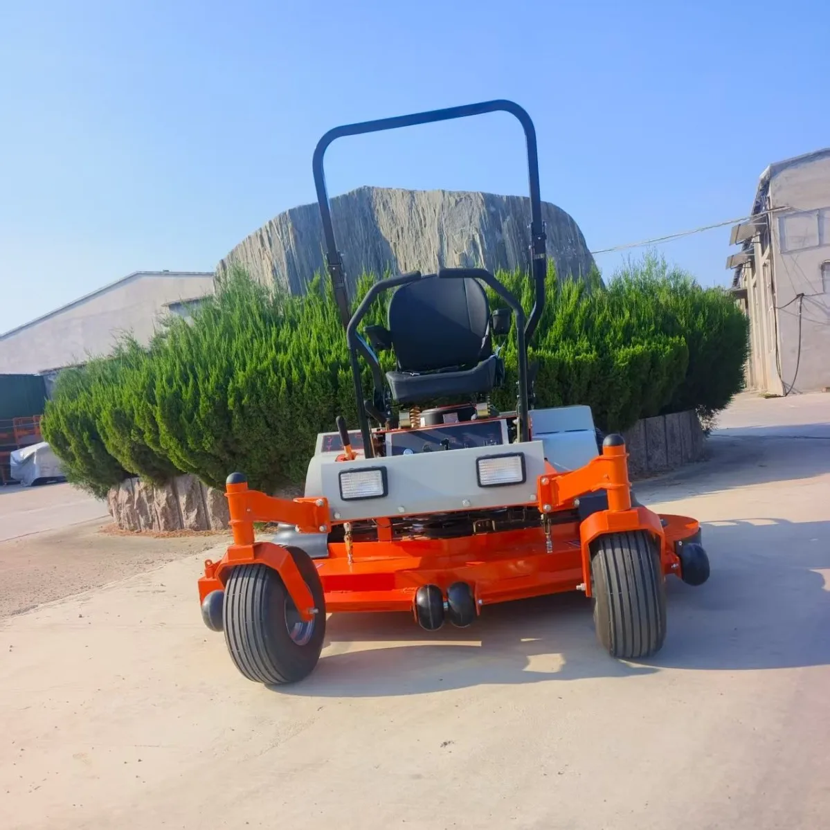 Zero steering 48/60 inch wheel drive-on lawn mower, ride-on rechargeable lawn shredder