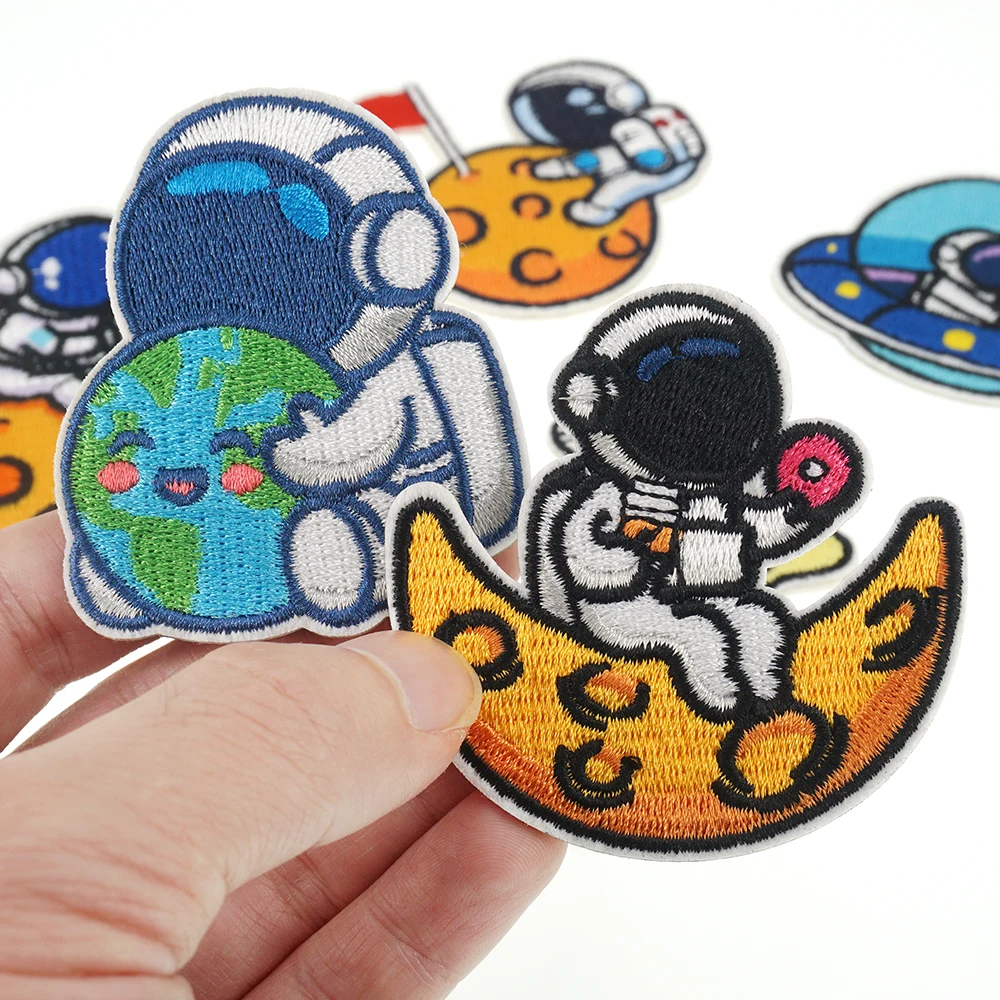 1 Piece Astronaut Embroidered Patch Spaceman Applique Self Adhesive Stick On Cosmonaut for Clothes Backpack Jeans Bag