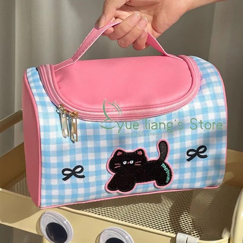 

Cartoon Makeup Bag, Large Capacity Cute Girl Waterproof Portable Outdoor Skincare Storage Bag, Portable Toiletry Bag