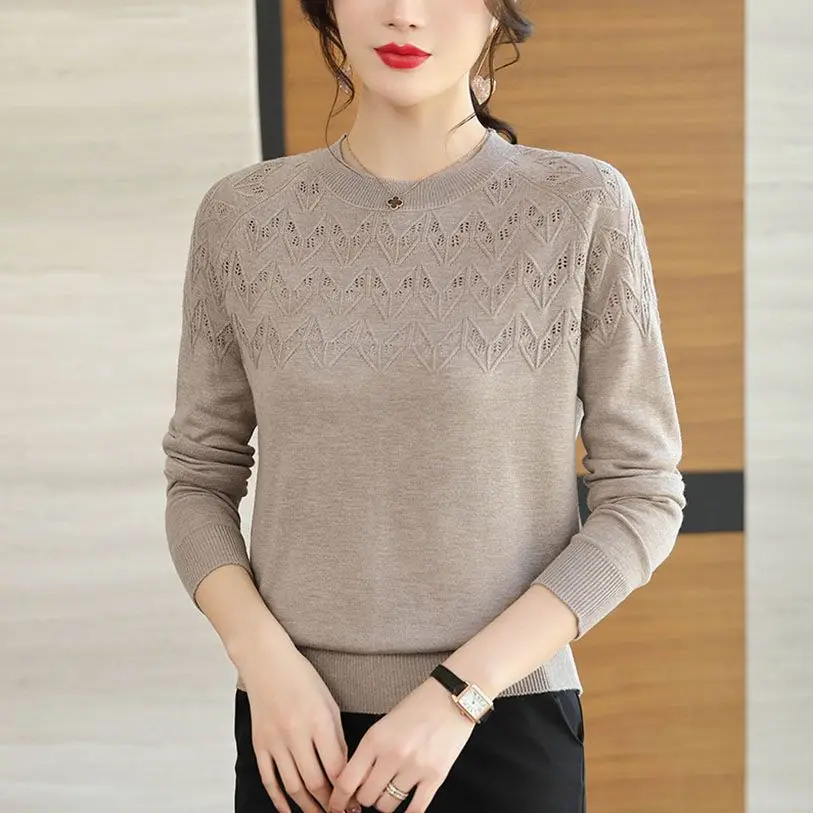 

Loose Thin Sweater Female 2024 Autumn and Winter New Hollow Solid Color Jacquard Pullover Sweater Knitted Bottoming Shirt LJ529