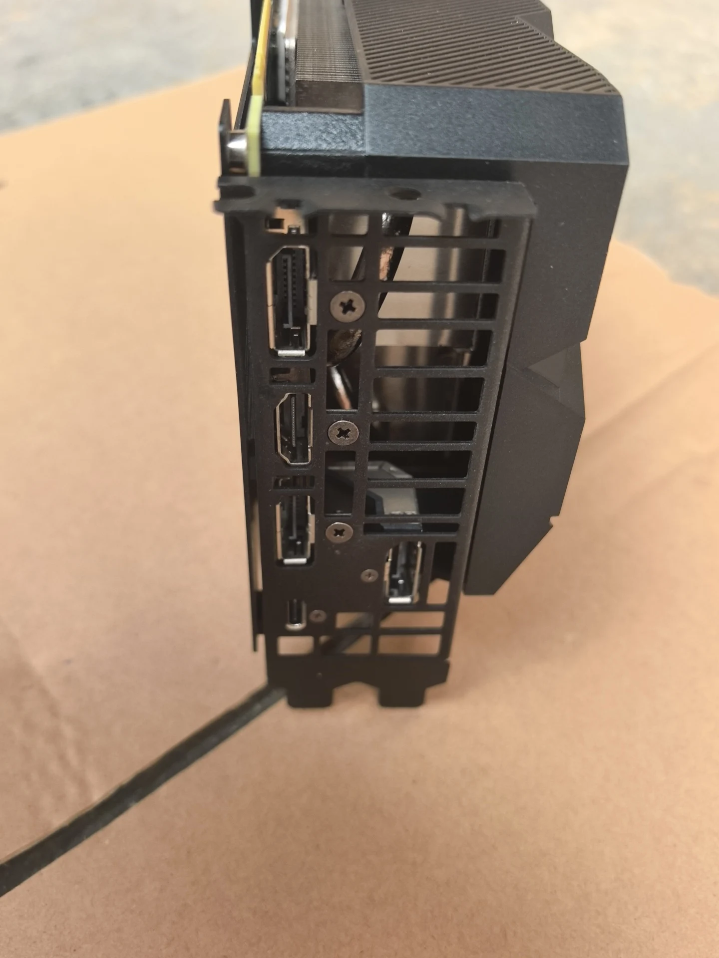 بطاقة رسومات ASUS DUAL RTX 2080 O8G EVO & DUAL RTX 2080S O8G EVO GDDR6 8GB 256bit تدعم PCI Express 3.0 HDMI DP مروحة مزدوجة