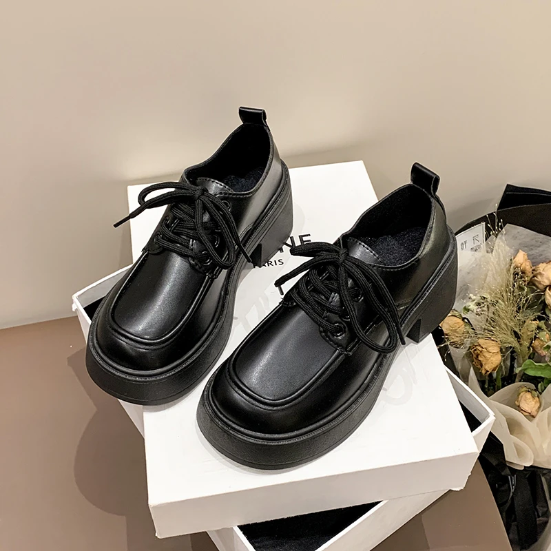 2024 Women Spring New Black Platform Flats Shoes Women Loafers Slip on Boat Shoes Designer Casual Leather Oxfords