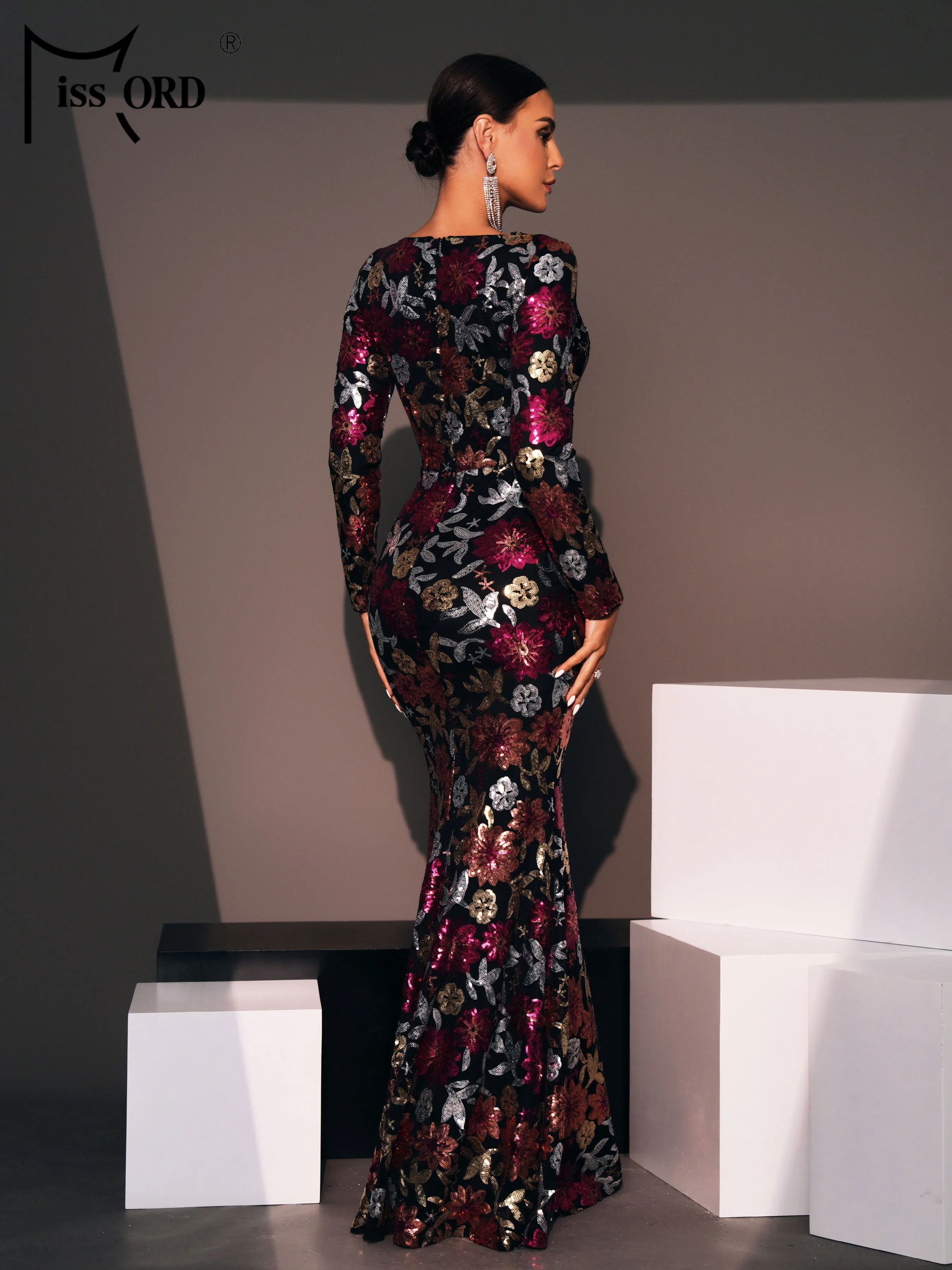 Missord 2026 New Round Neck Long Sleeved Floral Sequin Mermaid Evening Formal Occasion Elegant Beautiful Women's Cocktail Dress